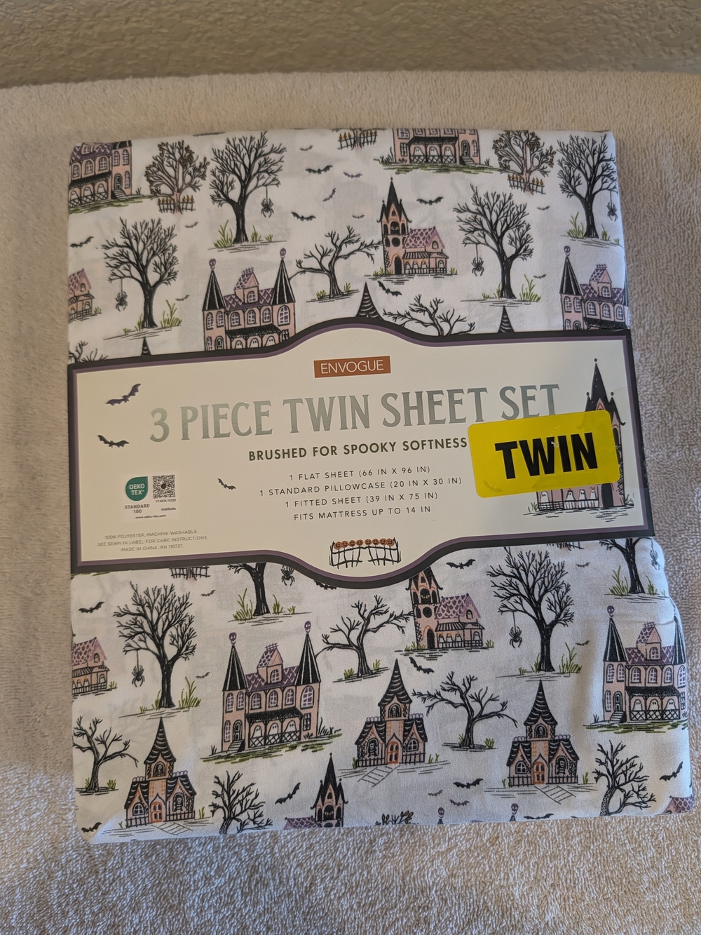 Envogue Twin Sheet Set White with Black and Pink Halloween Print